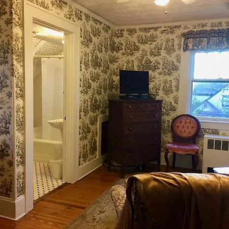 Oakland Cottage Bed And Breakfast Asheville Room photo